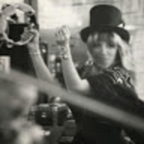 Meet your Posher, Bay - Picture 1 of 1